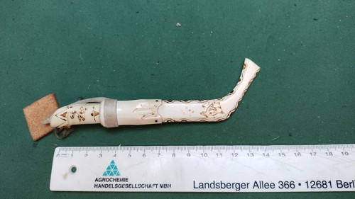 Alte messer aus - st.,